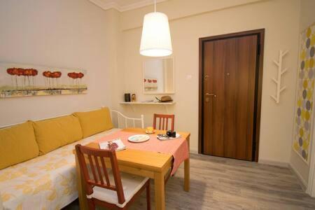 Relaxing By Acropolis Apartment Атина Екстериор снимка